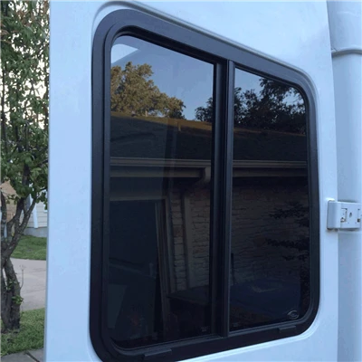 RV スライディング ウィンドウ